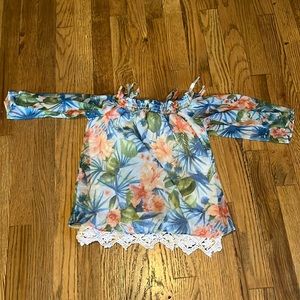 Brand is Any Byer colors are blue peach and green size is M 10/12